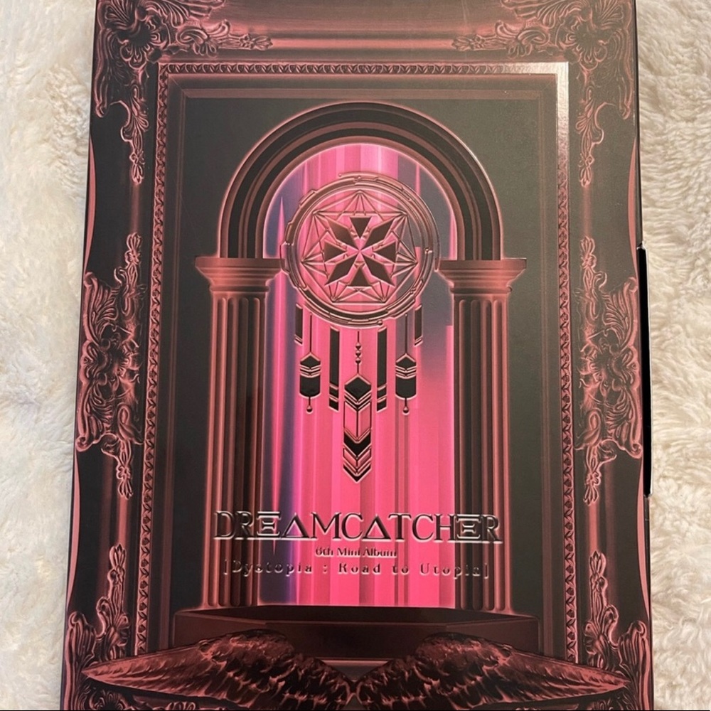 DREAMCATCHER 6TH MINI ALBUM - DYSTOPIA : ROAD TO UTOPIA R. VER (K-POP)